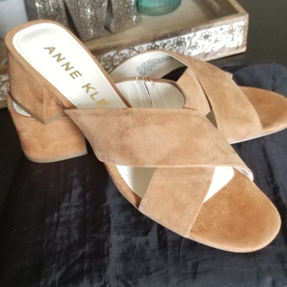 Black and Cognac color slids - Picture 2 of 3